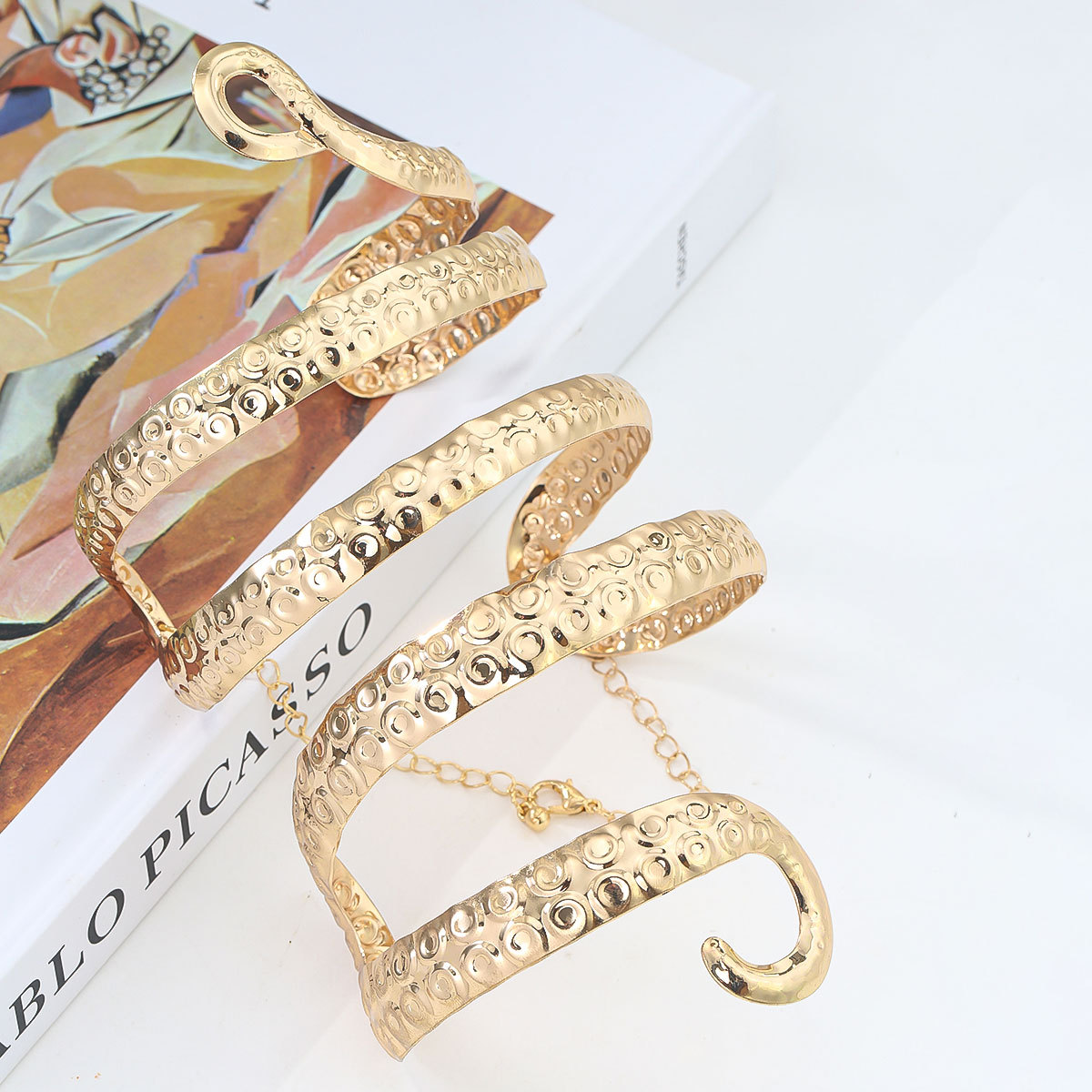 Mankiet na ramię ze stopu w ks – Body Jewelry High End recenzja i cena
